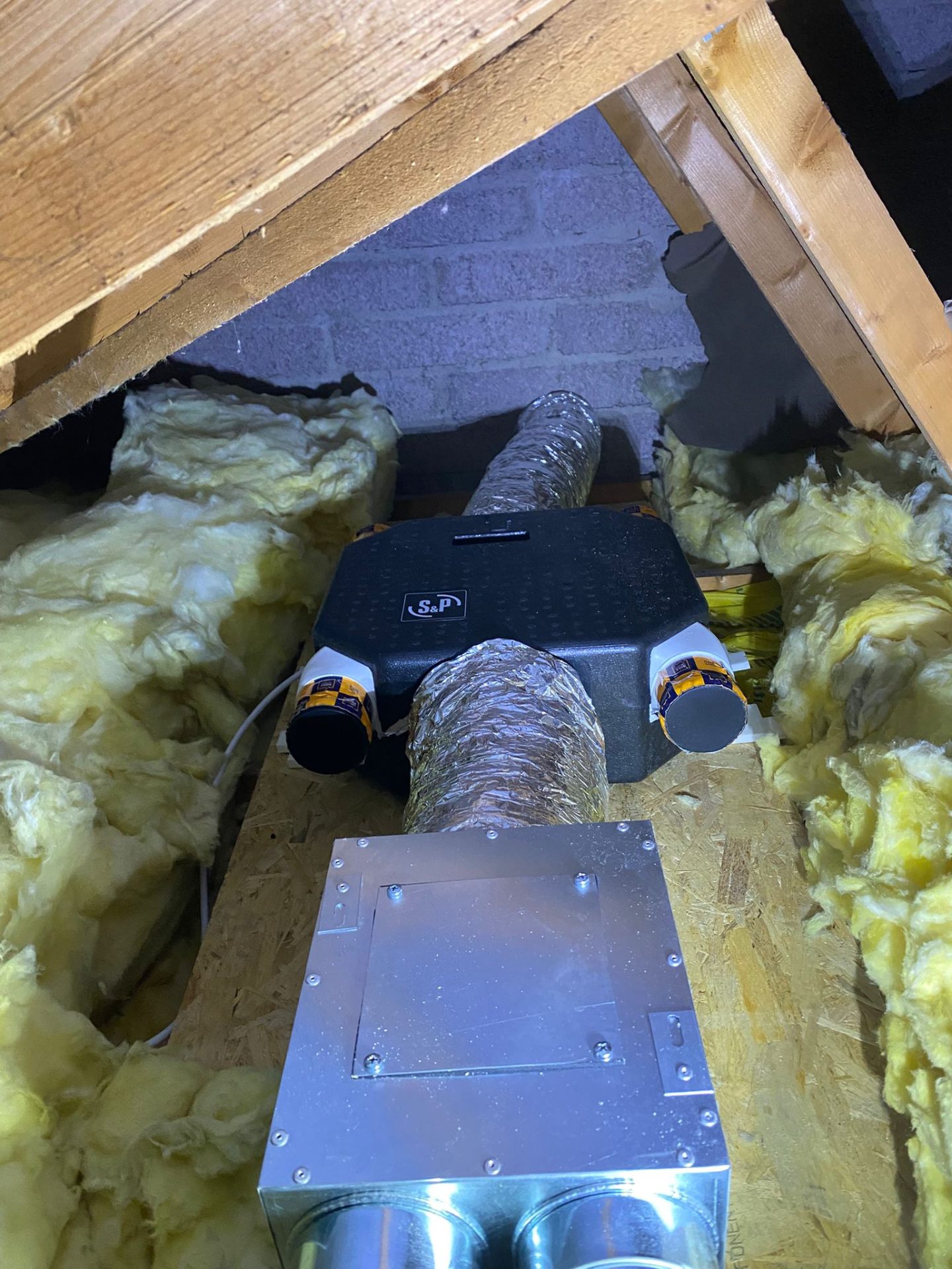 S&P DCV unit tied into extract ducting